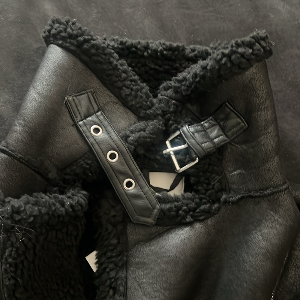 Faux Shearling Jacket - Picture 8 of 9